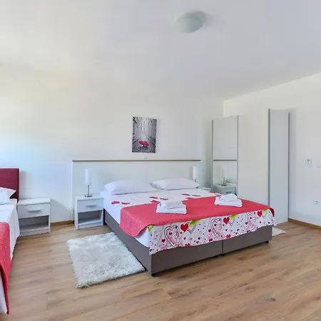 Medved 1 By Interhome * Vir