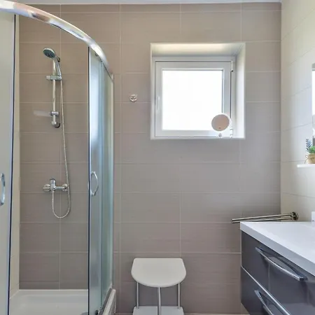 Medved 1 By Interhome * Vir