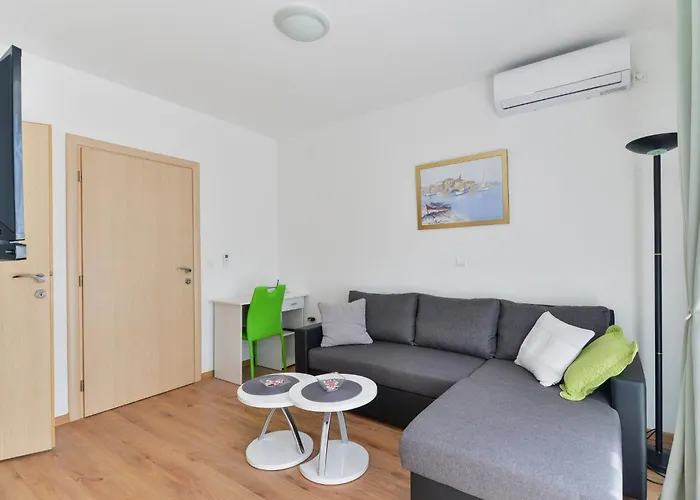 Medved 1 By Interhome * 维尔